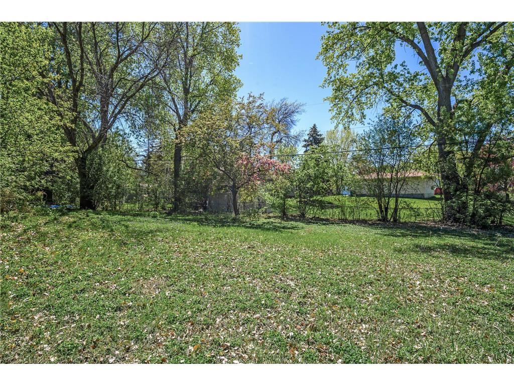 4209 81st Avenue N Brooklyn Park MN 55443 6716296 image16