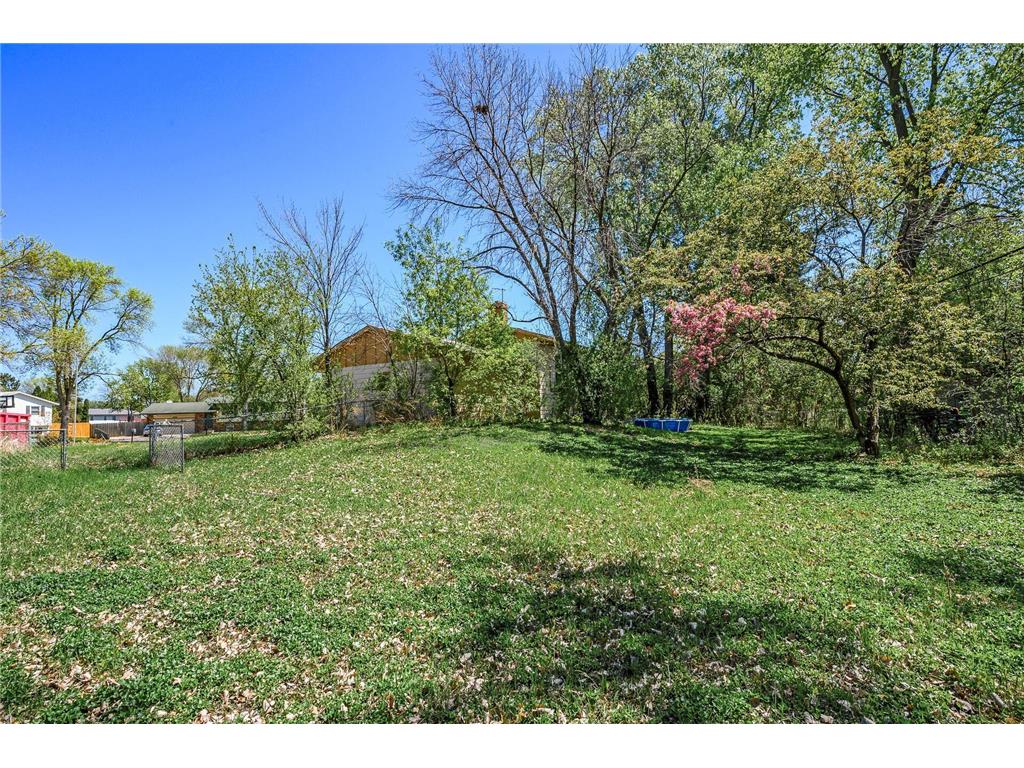 4209 81st Avenue N Brooklyn Park MN 55443 6716296 image17