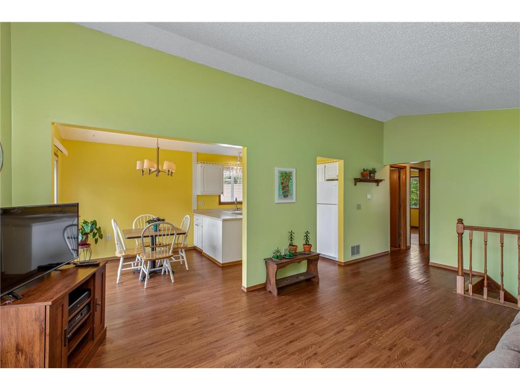 4209 Braddock Trail Eagan MN 55123 7097692 image12