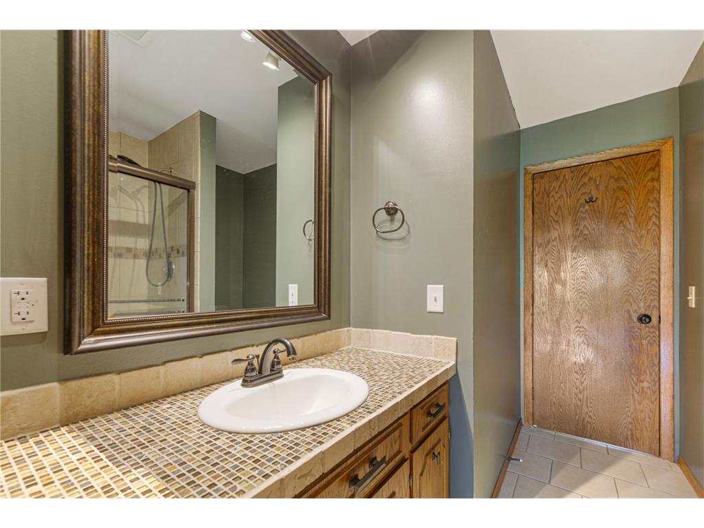421 10th Avenue SE Faribault MN 55021 7077553 image19