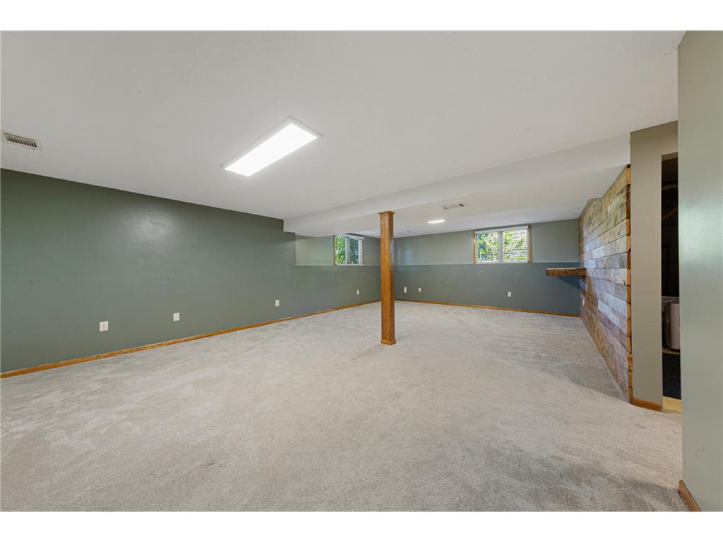 421 10th Avenue SE Faribault MN 55021 7077553 image33