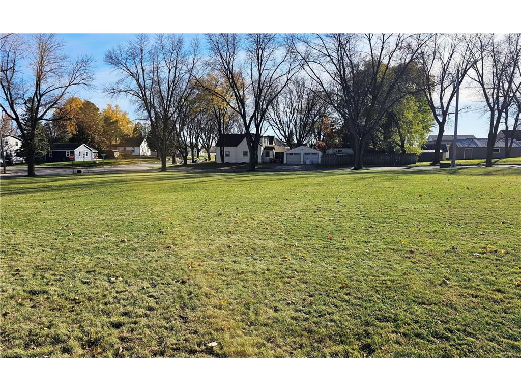 421 13th Street SE Willmar MN 56201 6814530 image4