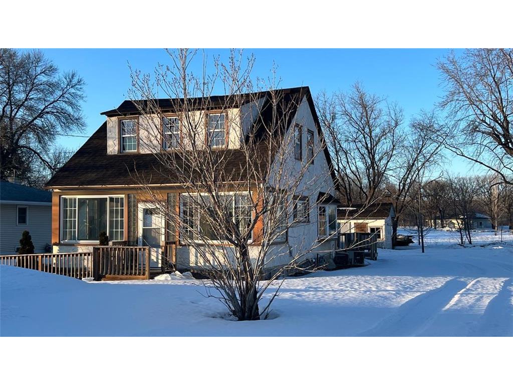 421 1st Street SE Avon MN 56310 6334491 image1