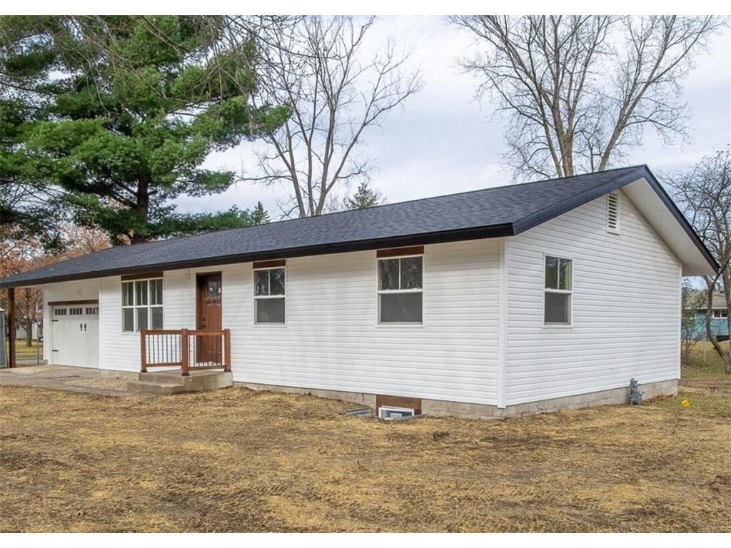 421 21st Avenue W Menomonie WI 54751 6631187 image1