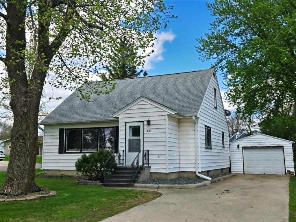 421 2nd Street SW New Richland MN 56072 7064946 image1
