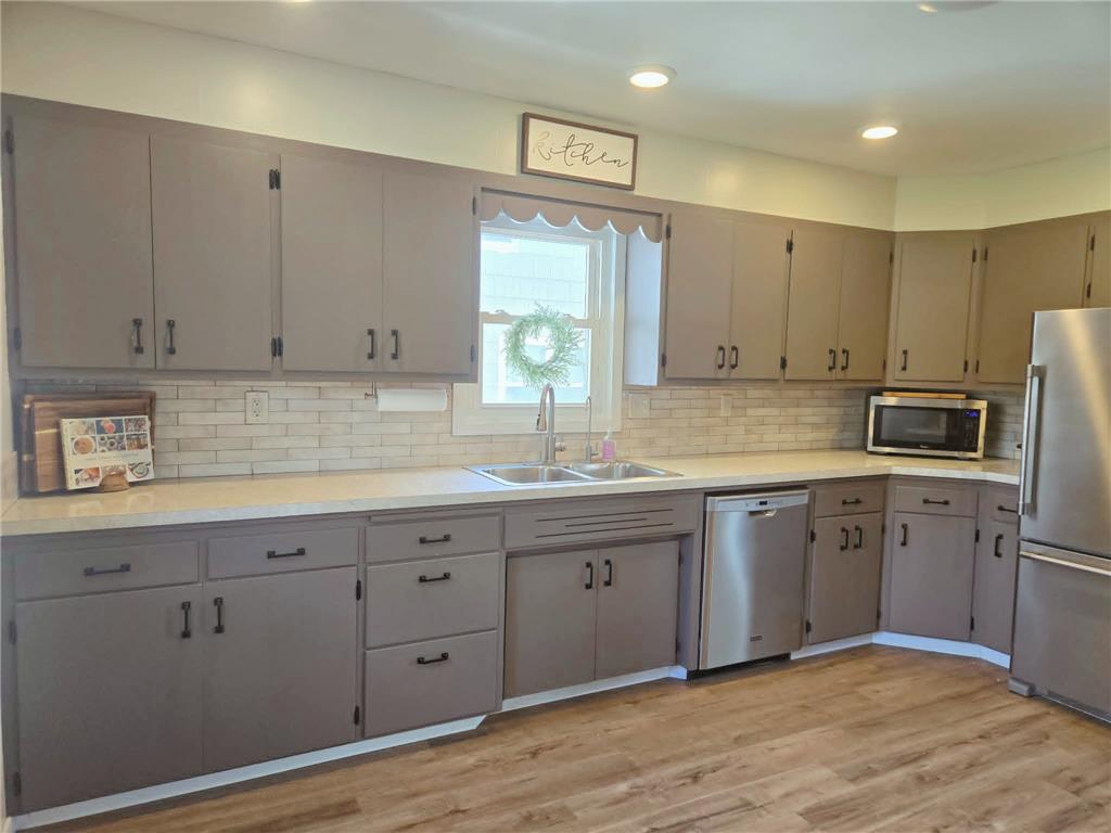 421 2nd Street SW New Richland MN 56072 7064946 image11