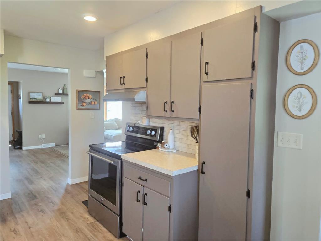 421 2nd Street SW New Richland MN 56072 7064946 image12