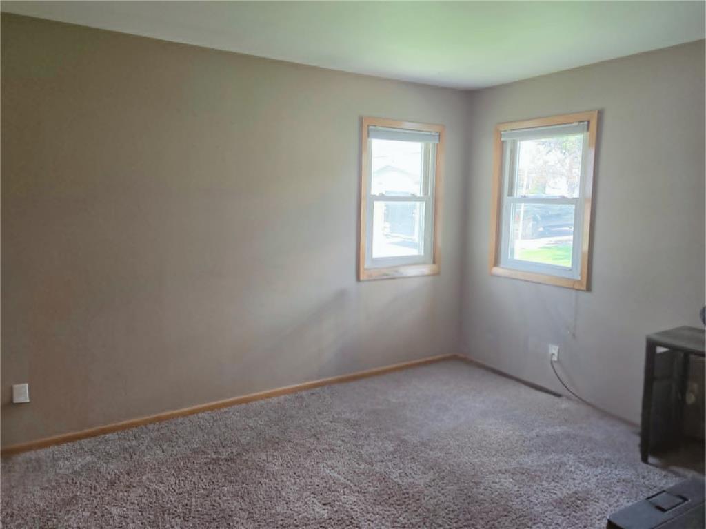 421 2nd Street SW New Richland MN 56072 7064946 image14