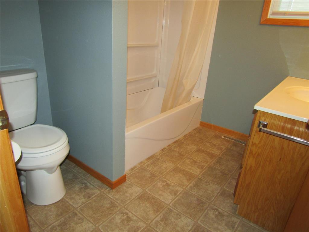 421 8th Avenue Madison MN 56256 6822408 image14