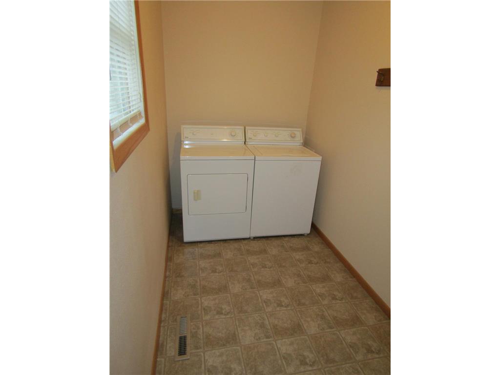 421 8th Avenue Madison MN 56256 6822408 image24