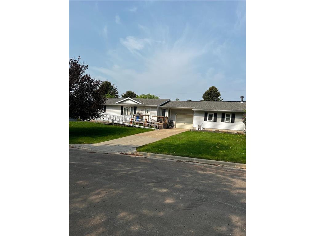 421 9th Avenue Madison MN 56256 6374470 image1