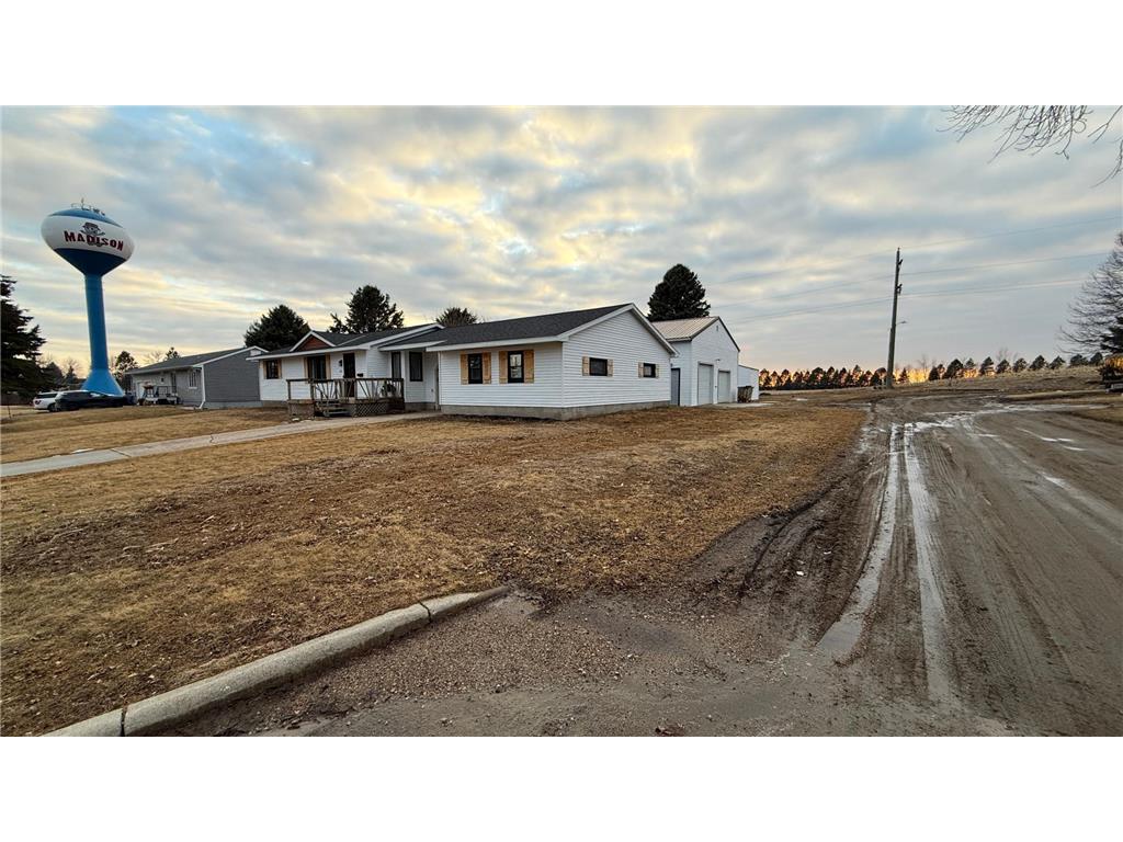 421 9th Avenue Madison MN 56256 6780881 image2
