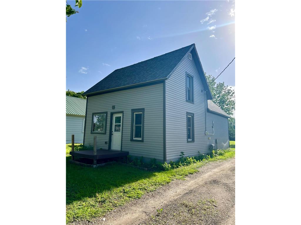 421 Aurora Avenue Lowry MN 56349 6549610 image1