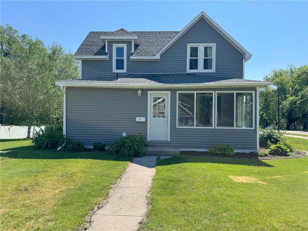 421 Bowling Avenue Detroit Lakes MN 56501 7088715 image1