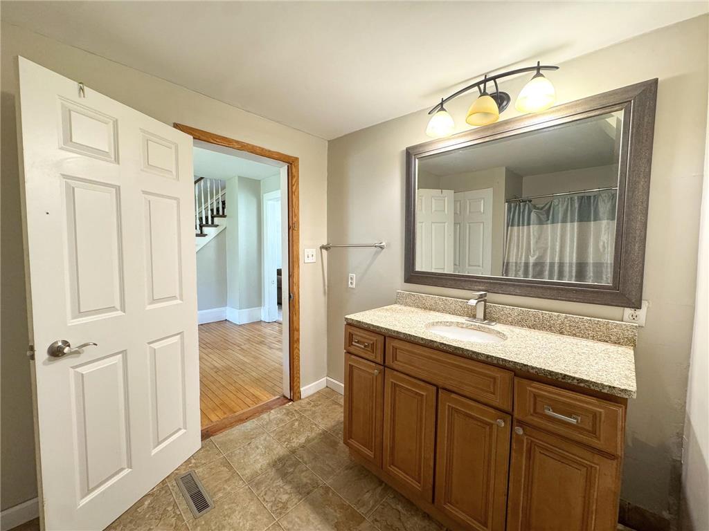 421 Bowling Avenue Detroit Lakes MN 56501 7088715 image25