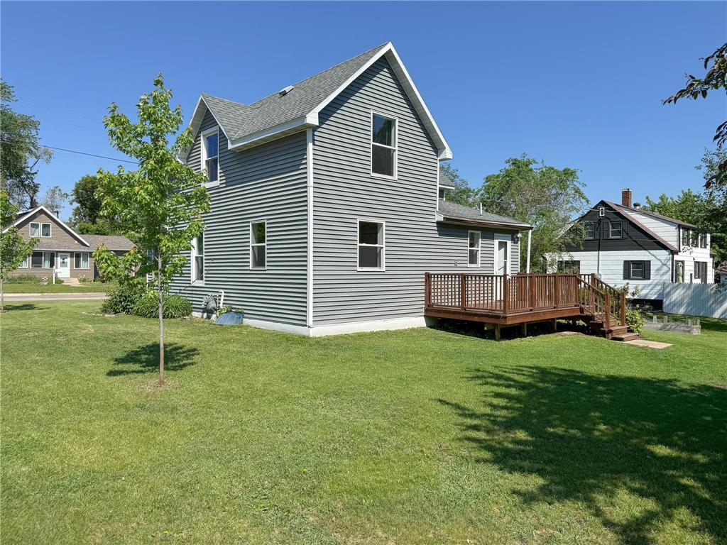 421 Bowling Avenue Detroit Lakes MN 56501 7088715 image35