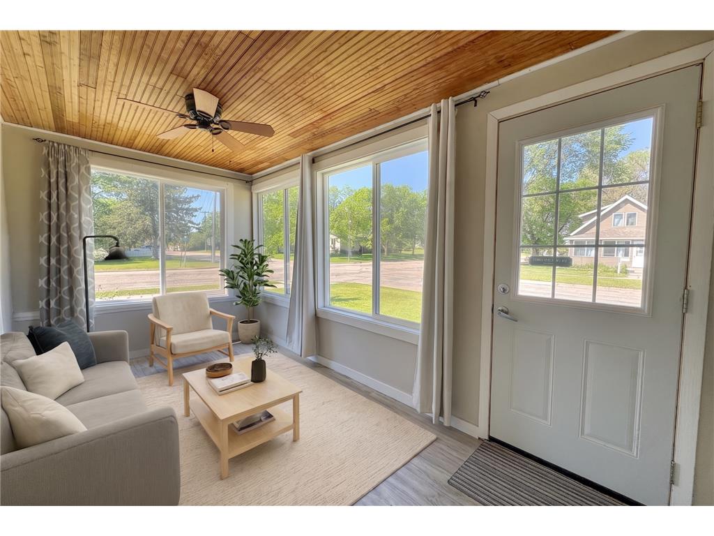 421 Bowling Avenue Detroit Lakes MN 56501 7088715 image4