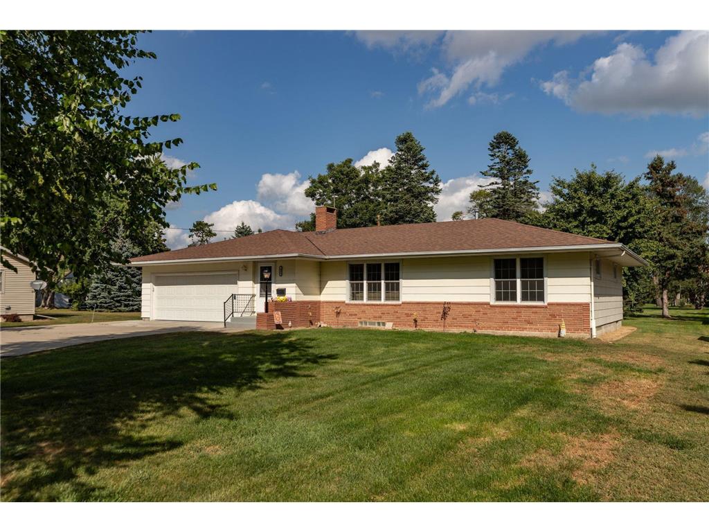 421 Center Avenue S Glenville MN 56036 6789599 image1