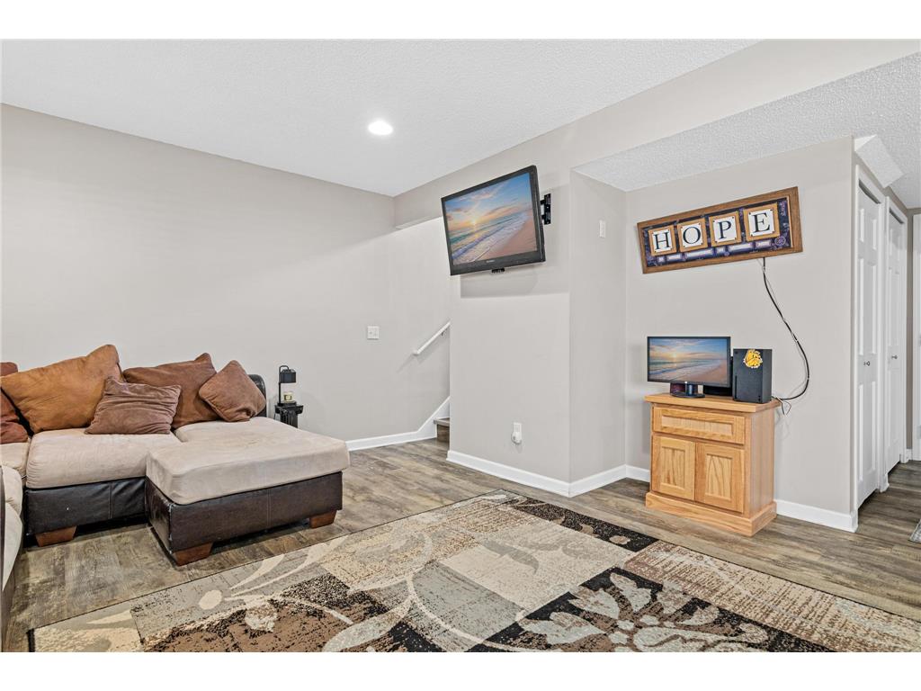 421 E Lake Street Waconia MN 55387 - Waconia 7075423 image16