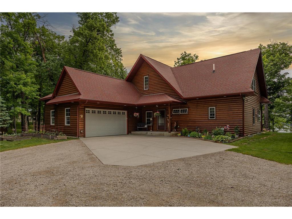 421 Goshawk Lane NW Hackensack MN 56452 - Woman 7088258 image17