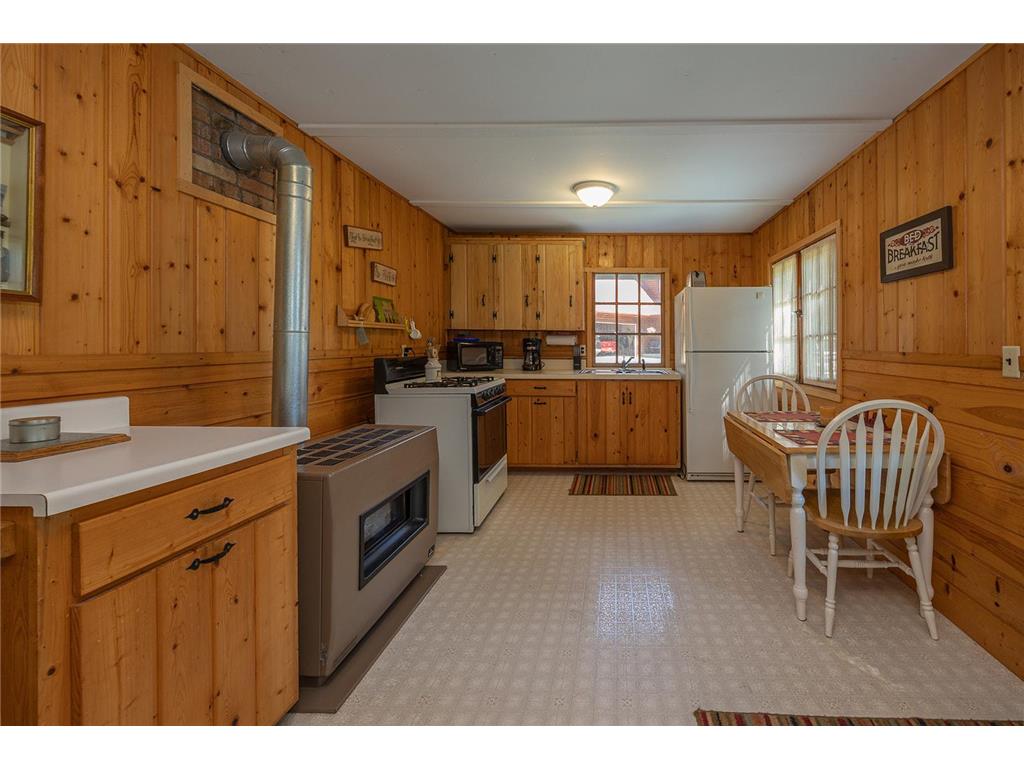 421 Goshawk Lane NW Hackensack MN 56452 - Woman 7088258 image26