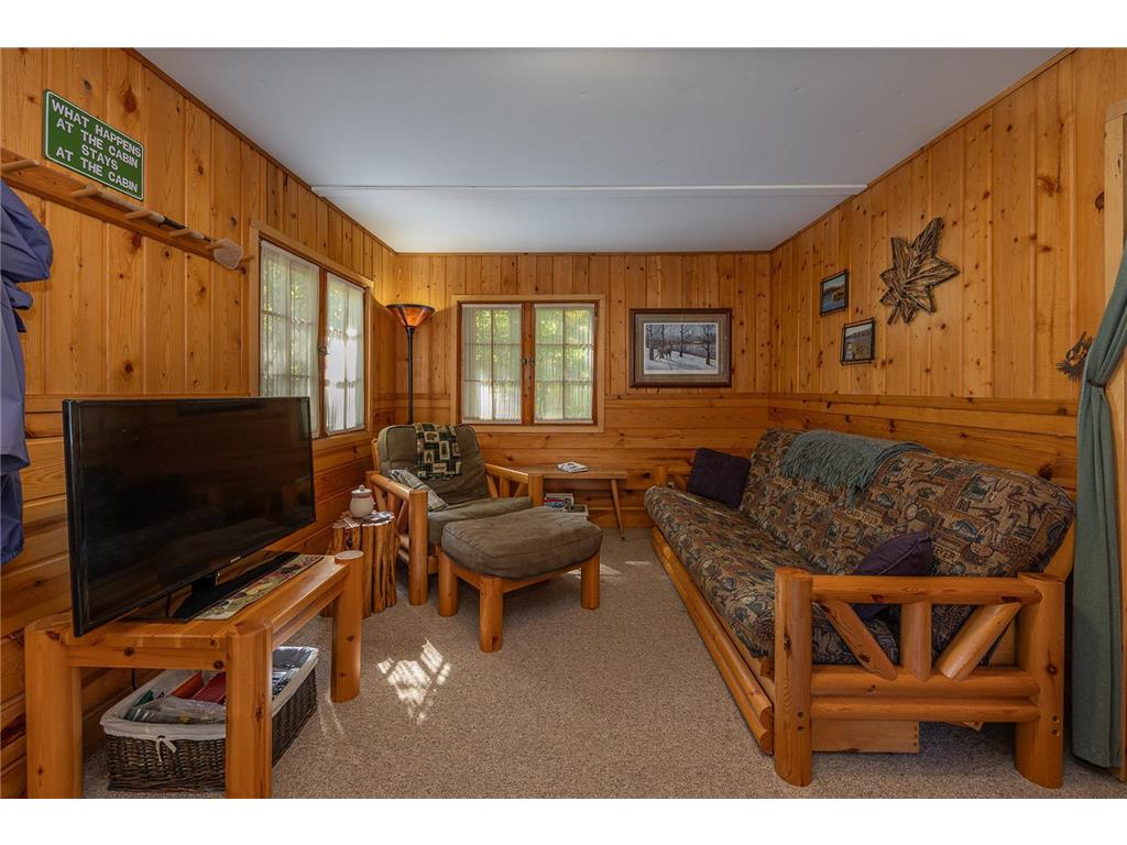 421 Goshawk Lane NW Hackensack MN 56452 - Woman 7088258 image27