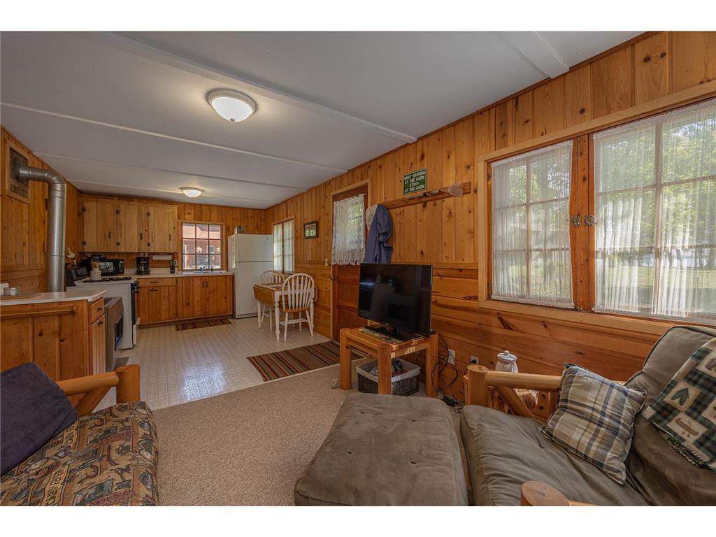 421 Goshawk Lane NW Hackensack MN 56452 - Woman 7088258 image30