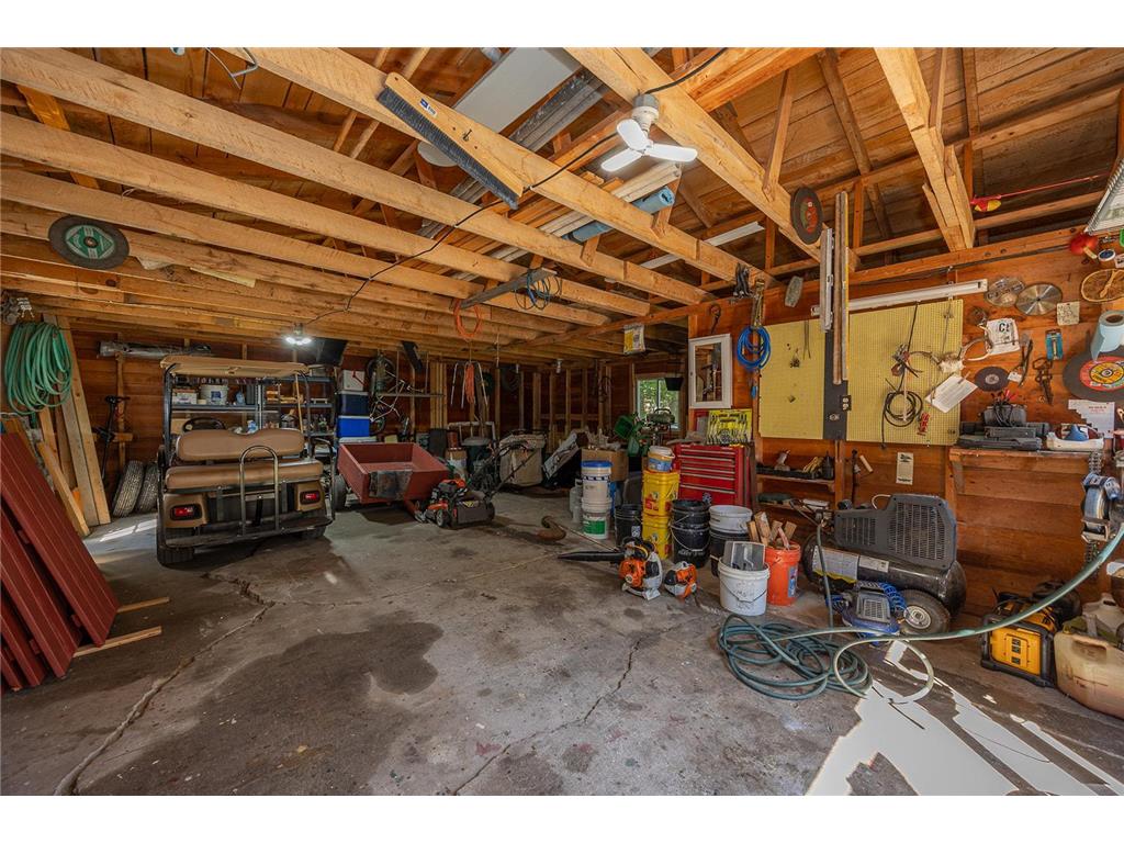 421 Goshawk Lane NW Hackensack MN 56452 - Woman 7088258 image37