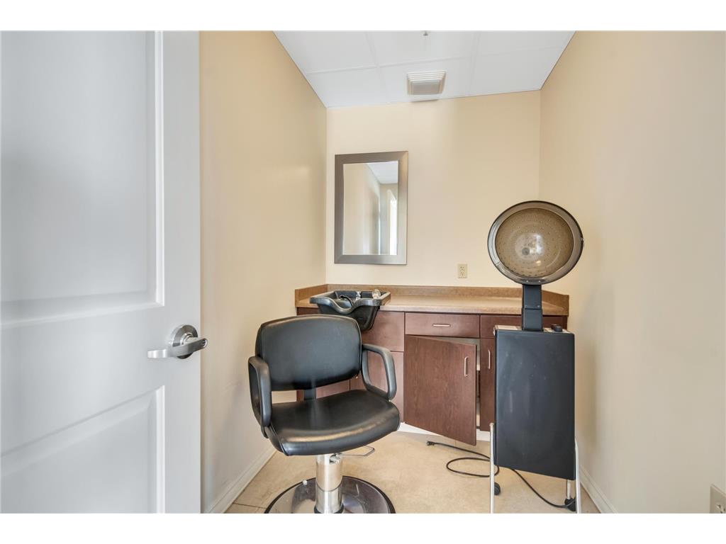 421 Kennedy Memorial Drive Hoyt Lakes MN 55750 7054566 image17