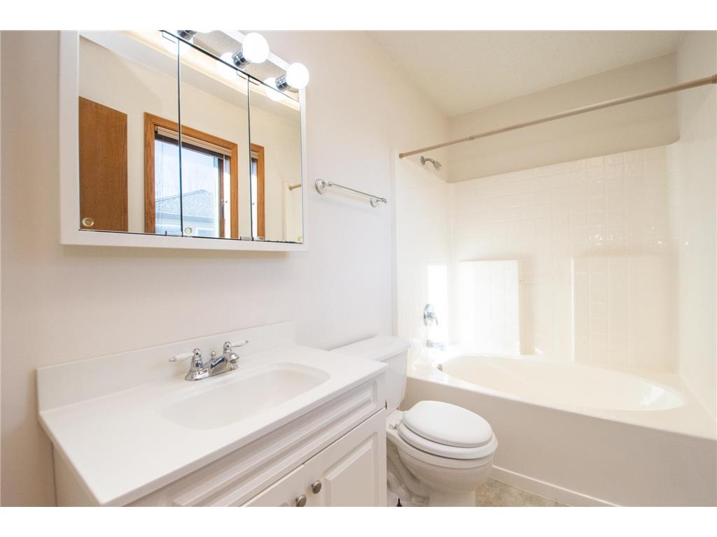 421 Lind Boulevard Harwood ND 58042 7108334 image24