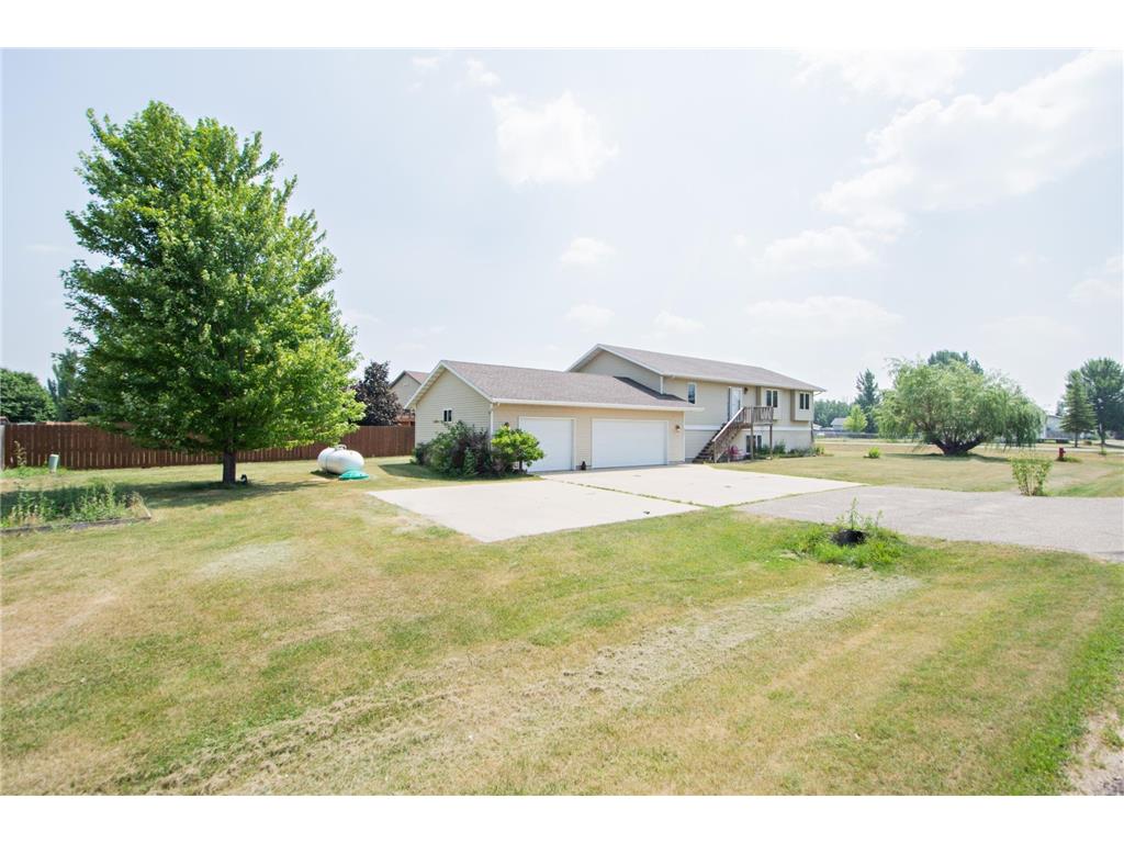 421 Lind Boulevard Harwood ND 58042 7108334 image3