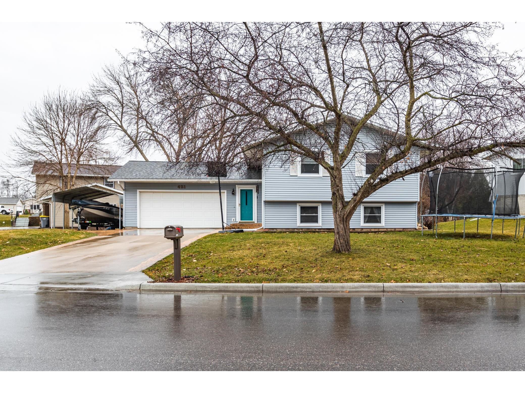 421 Park Street, La Crescent, MN 55947 MLS 5729623 Edina Realty