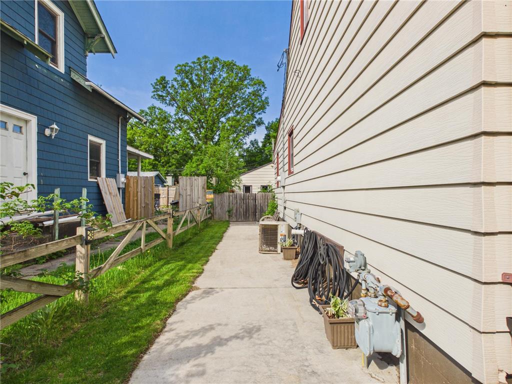 421 Raymond Avenue NE Saint Cloud MN 56304 7084039 image4