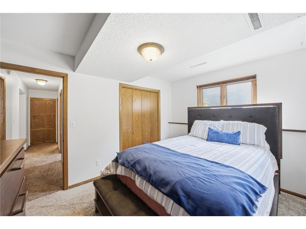 421 Rensvold Boulevard Moorhead MN 56560 7091087 image20
