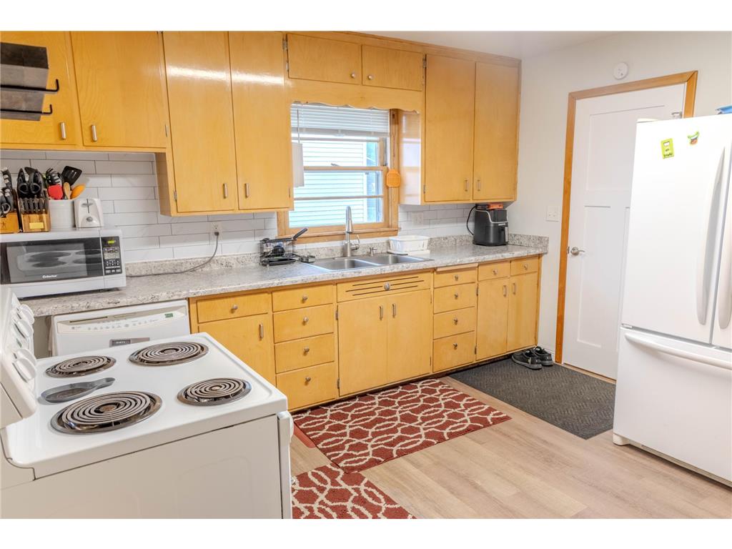 421 S 18th Street S Moorhead MN 56560 7105748 image19