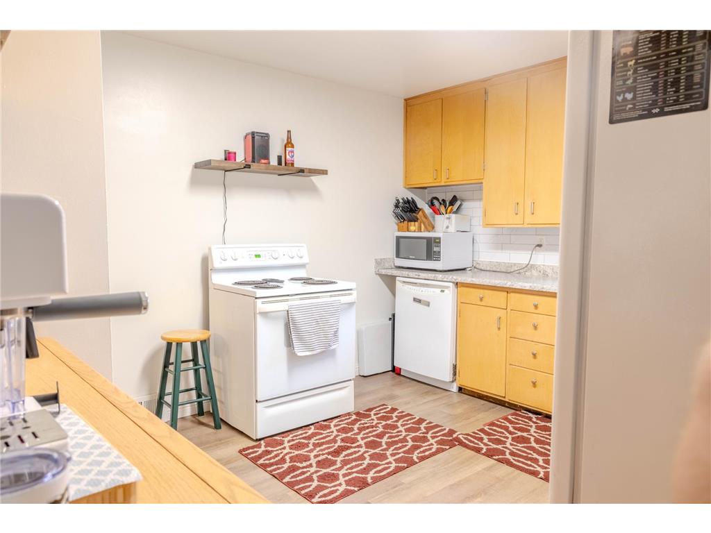 421 S 18th Street S Moorhead MN 56560 7105748 image20