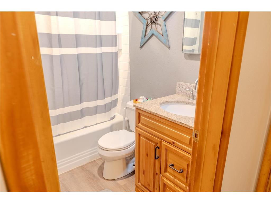 421 S 18th Street S Moorhead MN 56560 7105748 image24