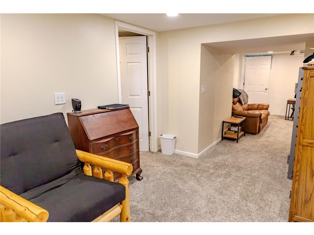 421 S 18th Street S Moorhead MN 56560 7105748 image41