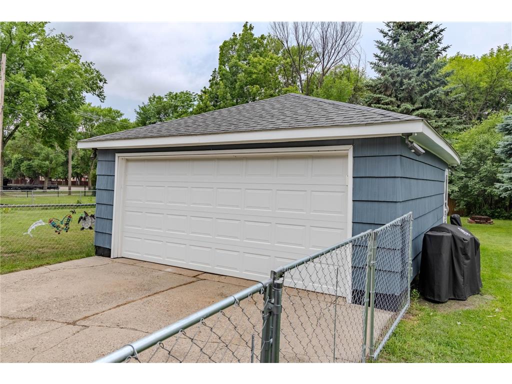 421 S 18th Street S Moorhead MN 56560 7105748 image7