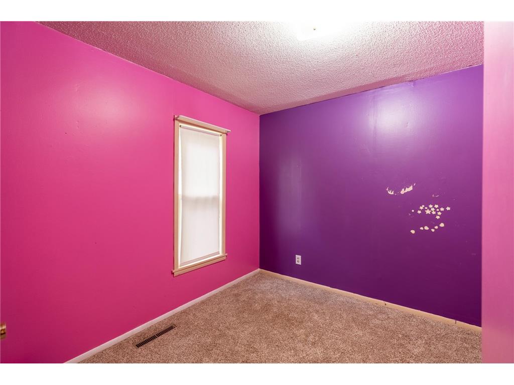 421 S Moore Street Blue Earth MN 56013 6743542 image12