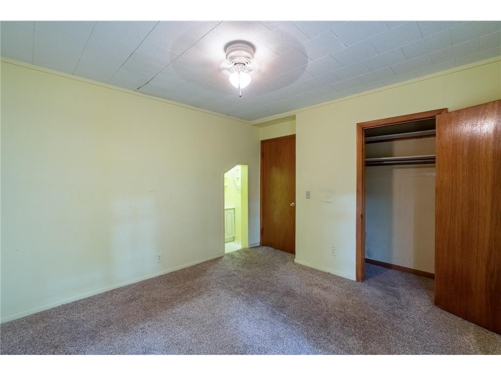 421 S Moore Street Blue Earth MN 56013 6743542 image15