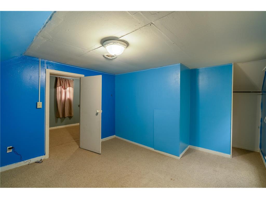 421 S Moore Street Blue Earth MN 56013 6743542 image20