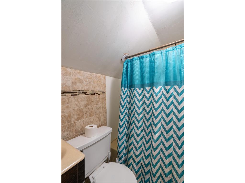 421 S Moore Street Blue Earth MN 56013 6743542 image23