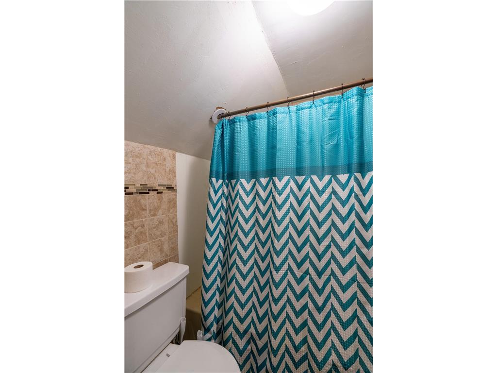 421 S Moore Street Blue Earth MN 56013 6743542 image24