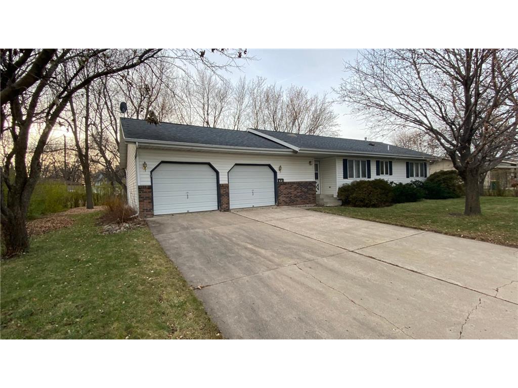 421 Smith Avenue Heron Lake MN 56137 6462763 image1