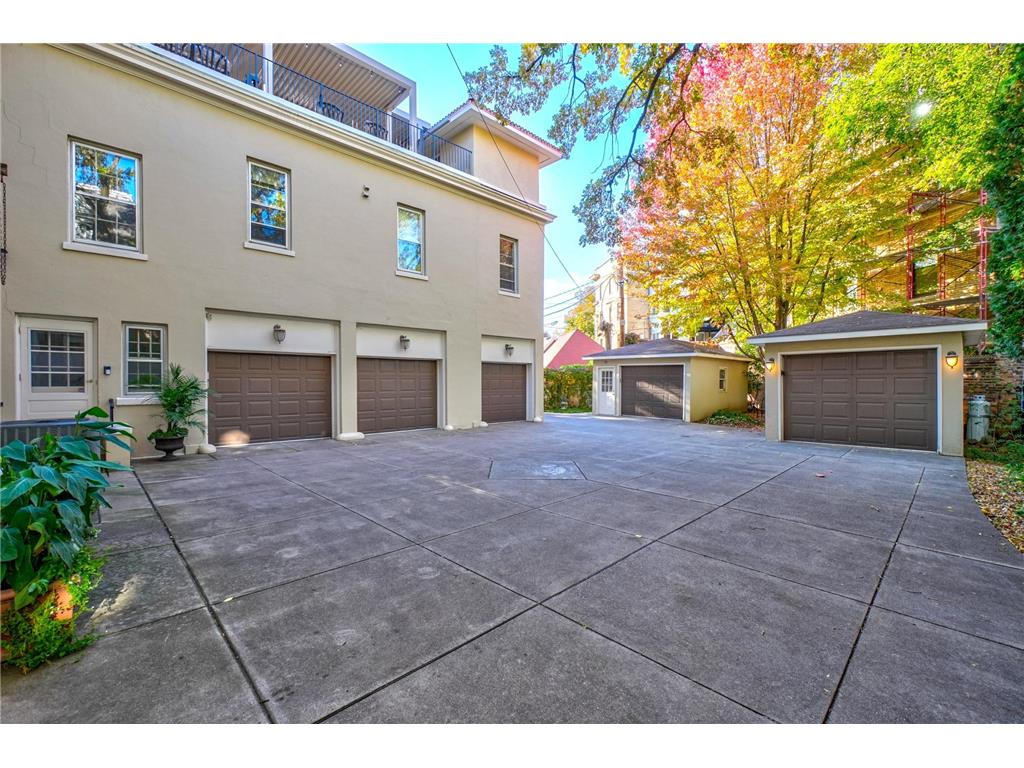 421 Summit Avenue #3 Saint Paul MN 55102 6797662 image44