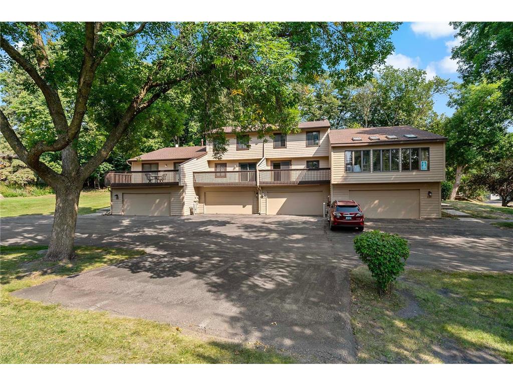 421 W Eagle Lake Drive Maple Grove MN 55369 - Eagle 6604544 image1