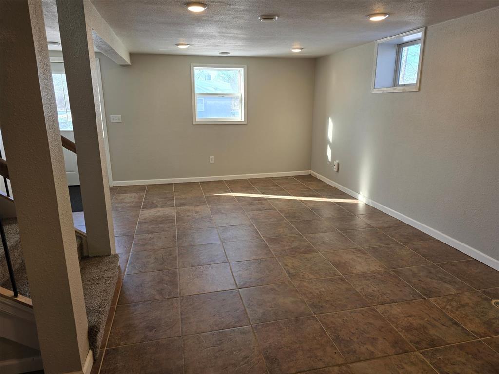 421 West Avenue Detroit Lakes MN 56501 7037075 image15