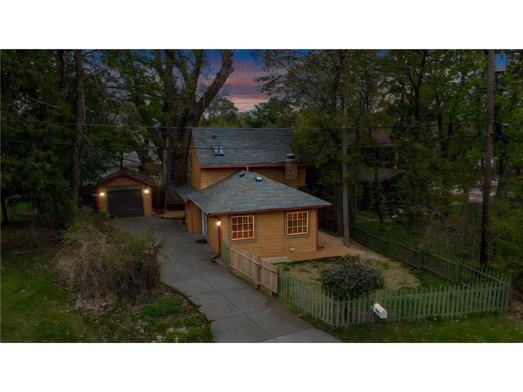 4211 Glen Oaks Avenue White Bear Twp MN 55110 - White Bear 7058269 image1
