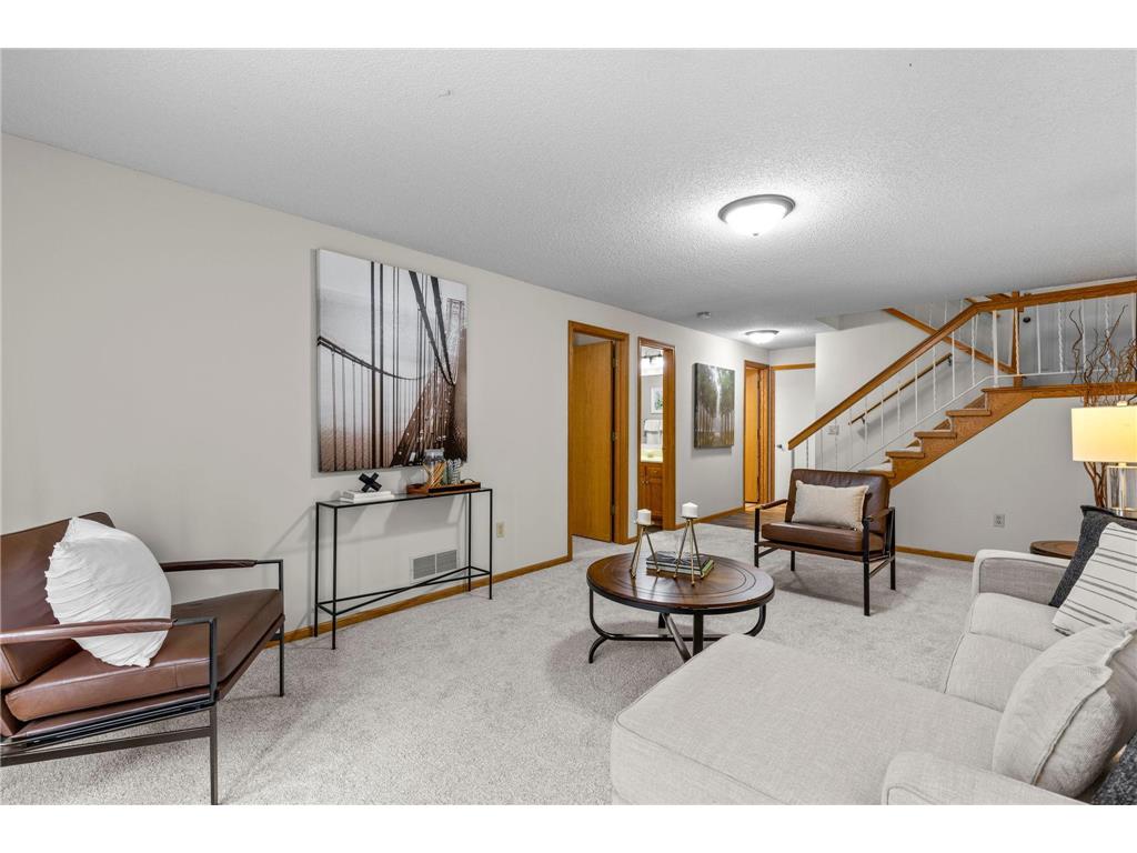 4211 Heine Court Eagan MN 55122 7055238 image17